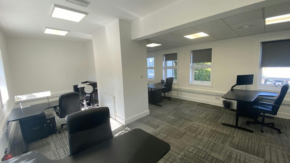 2-4 Hearsall Ln, Coventry for lease - Building Photo - Image 3 of 7