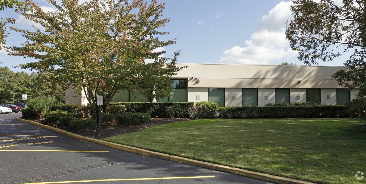 235 Belle Mead Rd, East Setauket, NY for sale Building Photo- Image 1 of 1