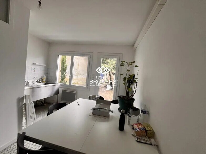 Retail in Rezé for lease - Interior Photo - Image 3 of 10