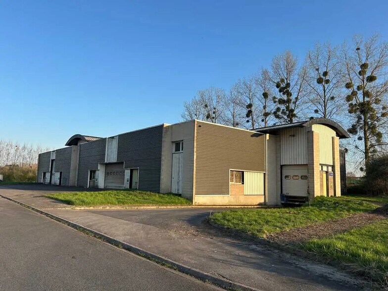 Flex in Charmes for sale - Building Photo - Image 1 of 9