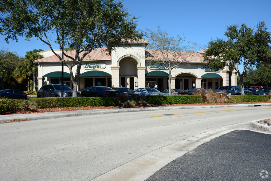 861 W Yamato Rd, Boca Raton, FL for lease - Primary Photo - Image 1 of 10