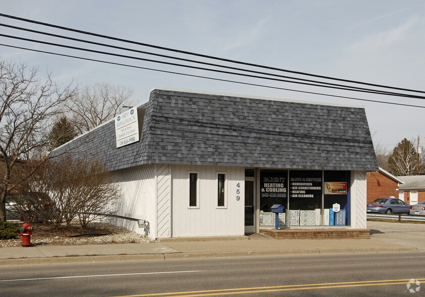 459 N Rochester Rd, Clawson, MI 48017