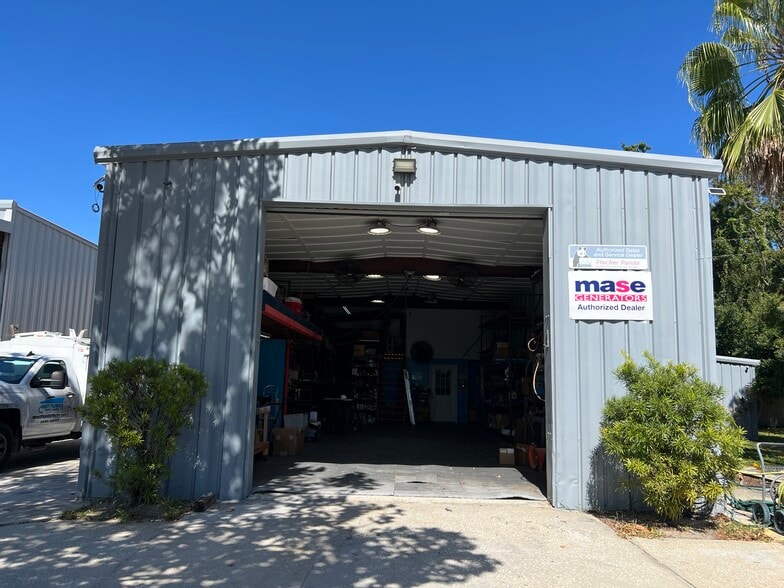 4765 Spring Ave, Clearwater, FL for lease - Building Photo - Image 2 of 17