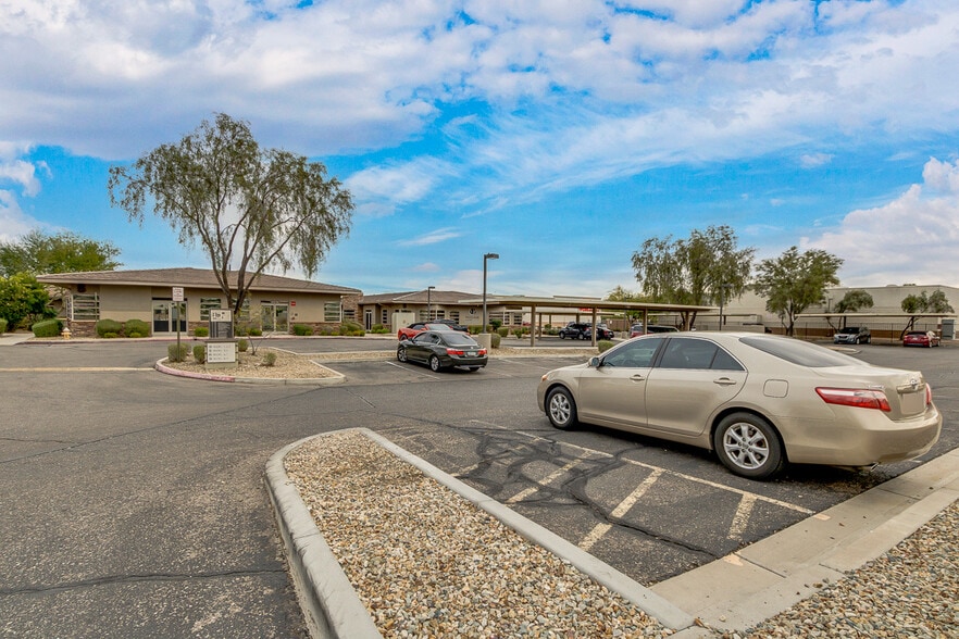 4425 E Agave Rd, Phoenix, AZ for lease - Building Photo - Image 3 of 13