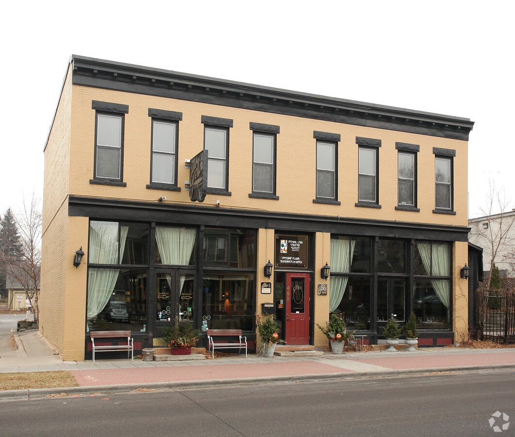 452454 Selby Ave, Saint Paul, MN 55102