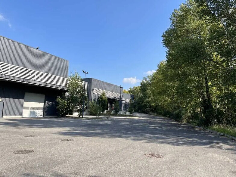 230 Rue Henri Delaunay, Aix-en-Provence for lease - Building Photo - Image 3 of 15