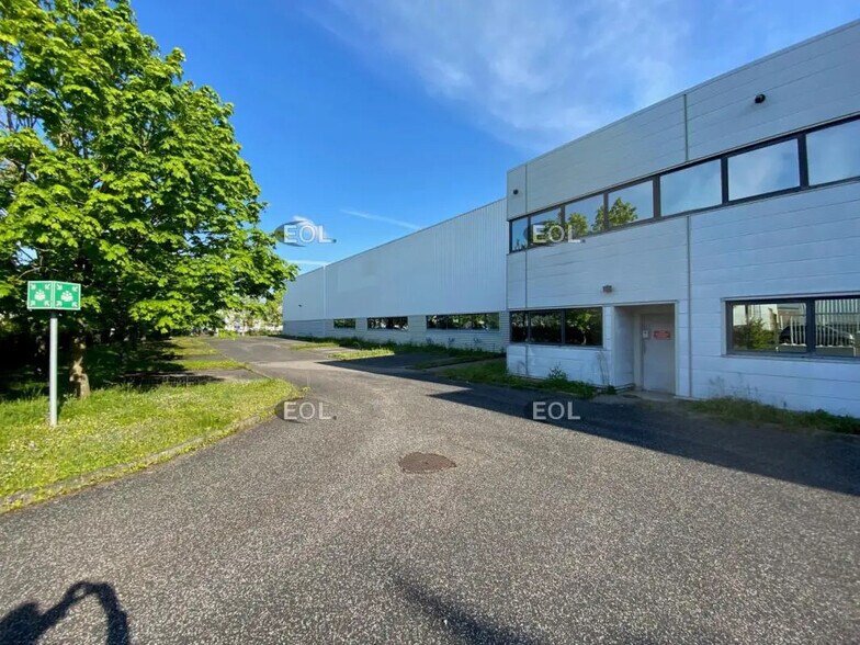 Flex in Lisses for lease - Building Photo - Image 3 of 22