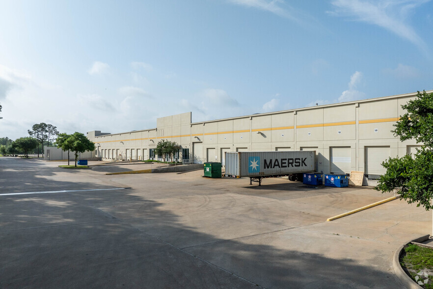 10641 S Sam Houston Pky W, Houston, TX for lease - Building Photo - Image 2 of 5