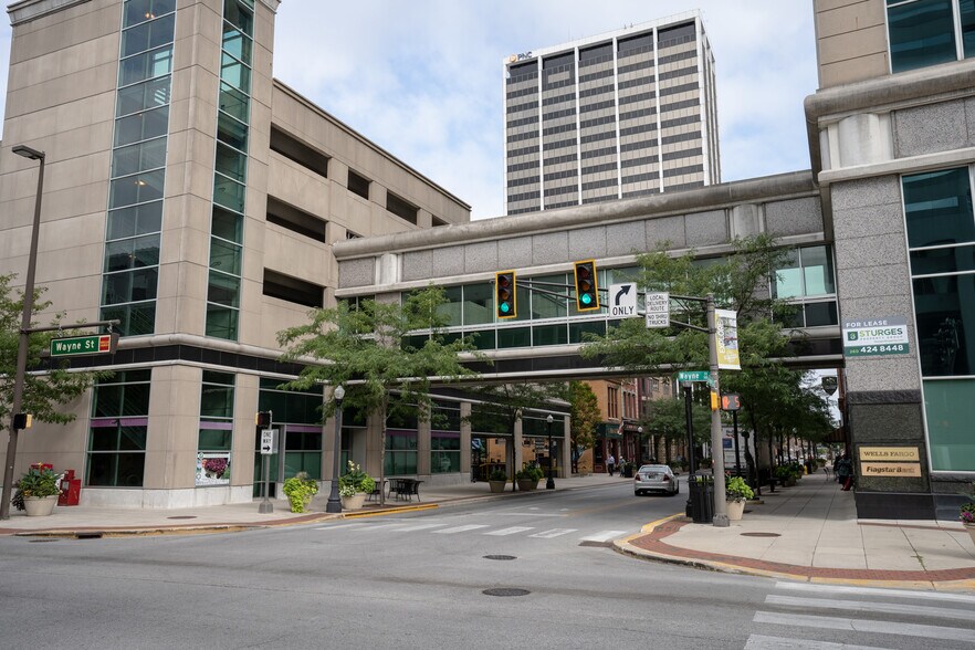 840 S Calhoun St, Fort Wayne, IN for sale - Building Photo - Image 1 of 1