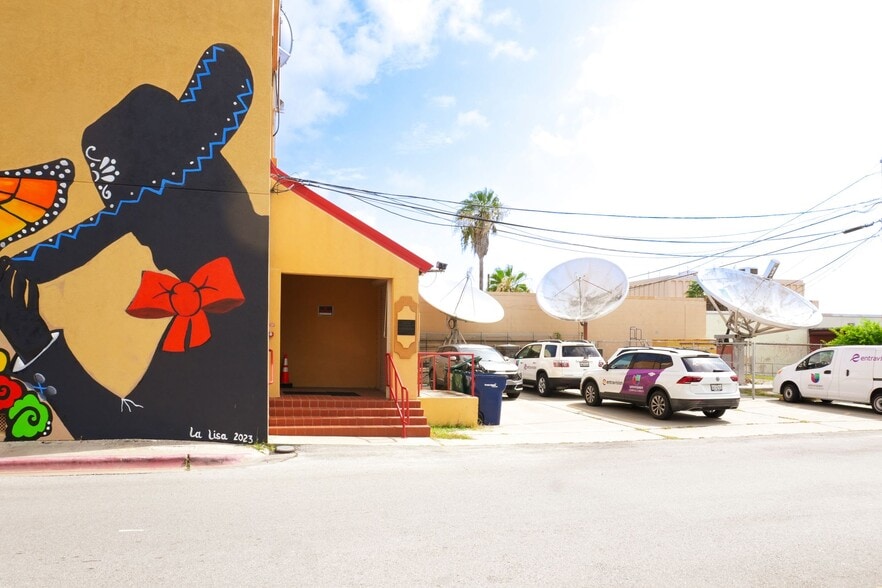 102 N Mesquite St, Corpus Christi, TX for sale - Building Photo - Image 3 of 19