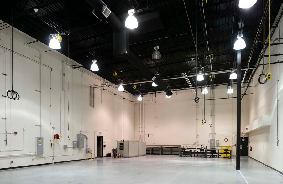 10421 Development Rd SE, Albuquerque, NM for lease - Interior Photo - Image 3 of 16