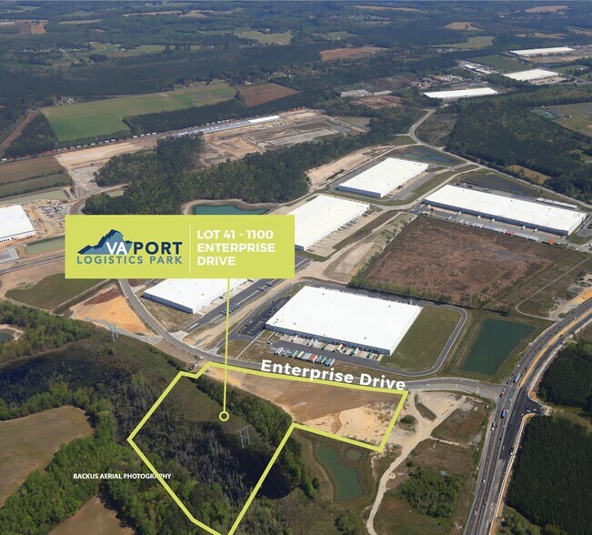 1100 Enterprise Dr, Suffolk, VA for sale - Primary Photo - Image 1 of 1