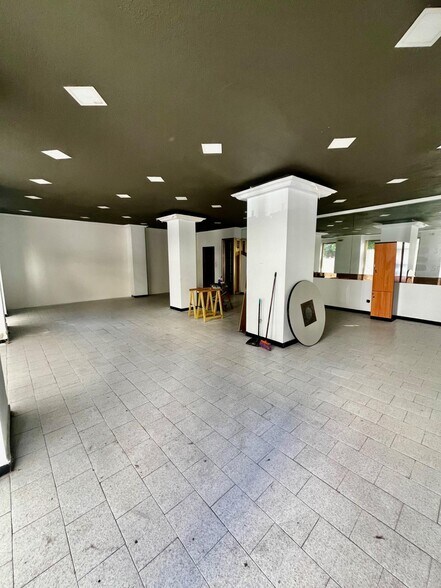 Retail in Córdoba, Córdoba for lease - Building Photo - Image 1 of 6