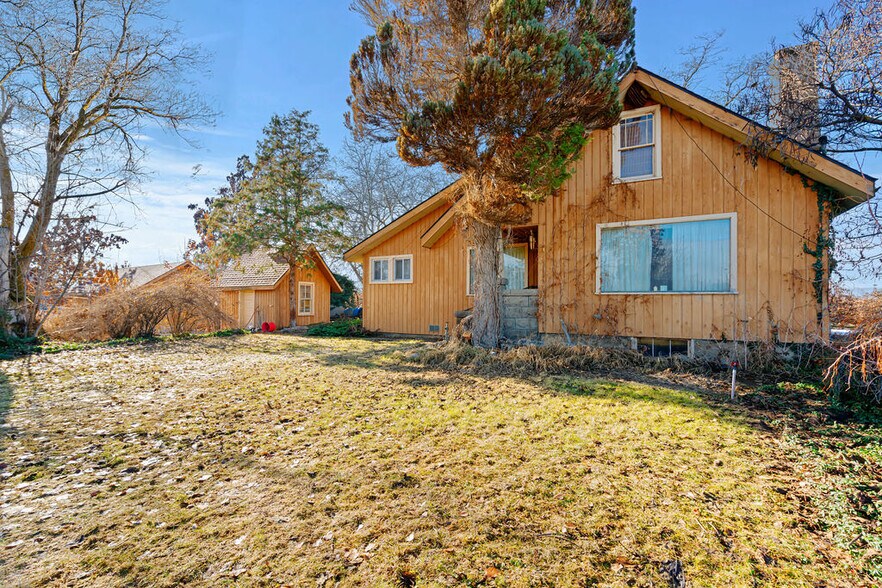 2201 Riggs, Wapato, WA 98951 Specialty for Sale