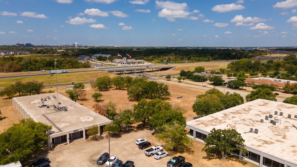 3005 S Earl Rudder Fwy, College Station, TX for sale - Building Photo - Image 1 of 11