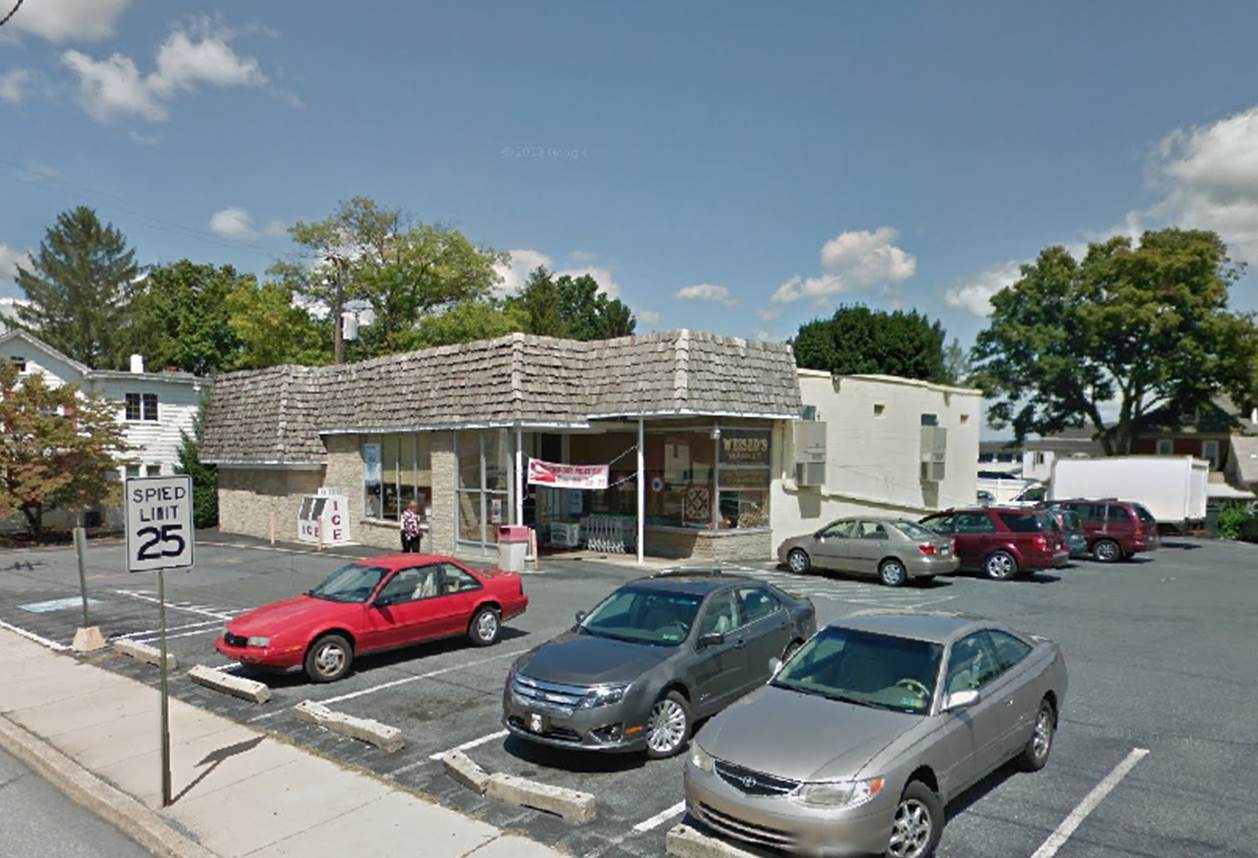 805 Main St, Akron, PA 17501