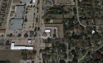 712 N Hampton Rd, DeSoto, TX - aerial  map view - Image1