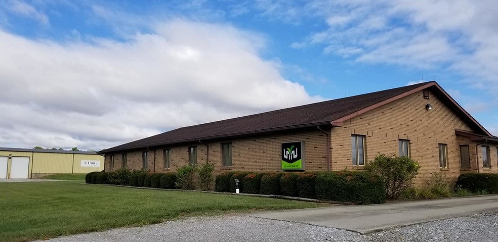 277 W State Road 218, Camden, IN for sale - Primary Photo - Image 1 of 1