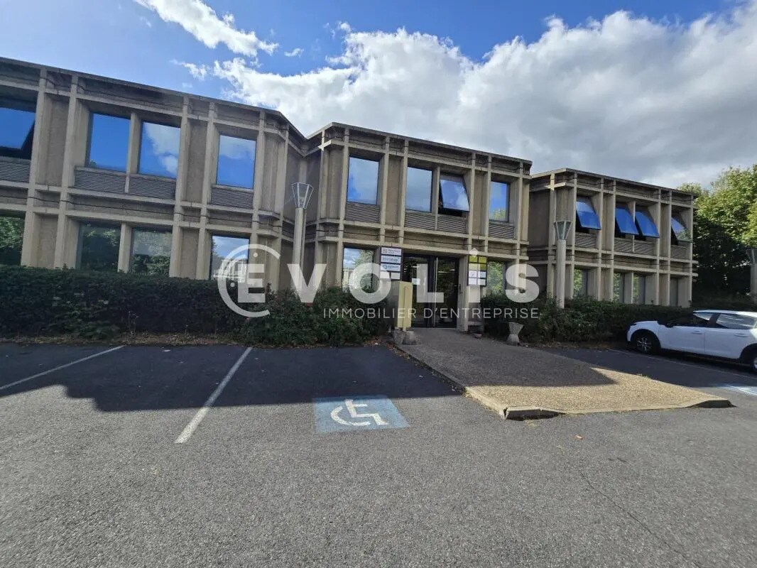 Office in Saint-Aubin for lease Building Photo- Image 1 of 9