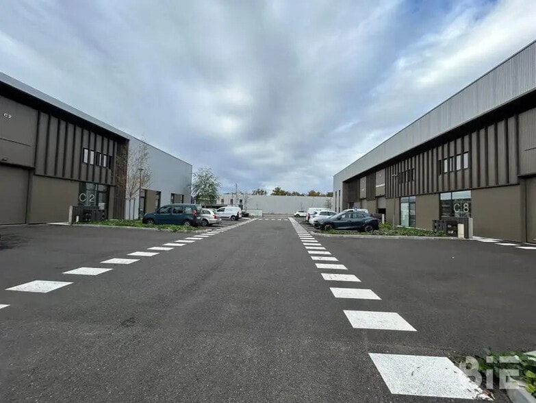 6 Rue Suzanne Bernard, Mérignac for lease - Building Photo - Image 2 of 11
