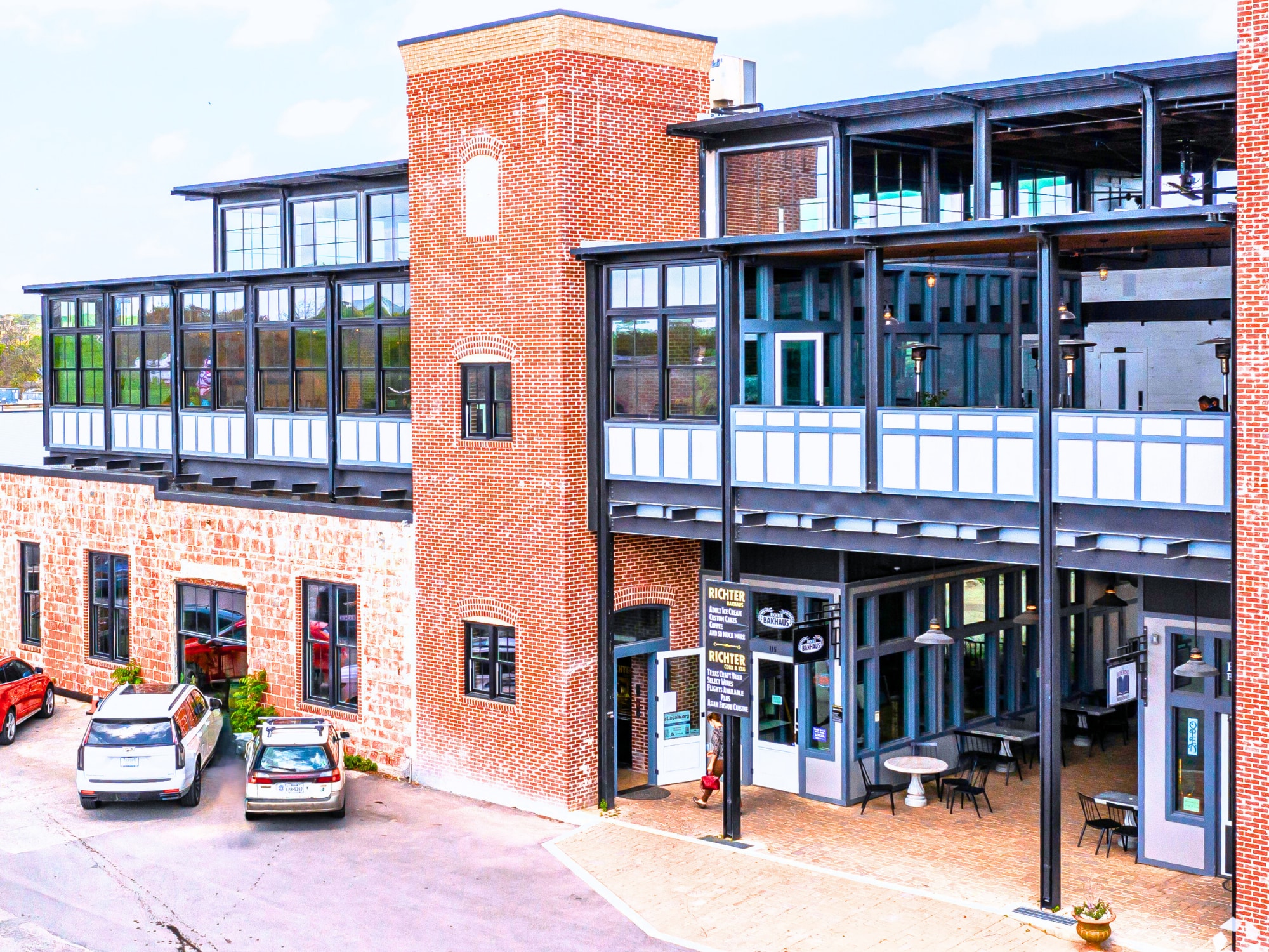 153 S Main St, Boerne, TX for lease Building Photo- Image 1 of 15