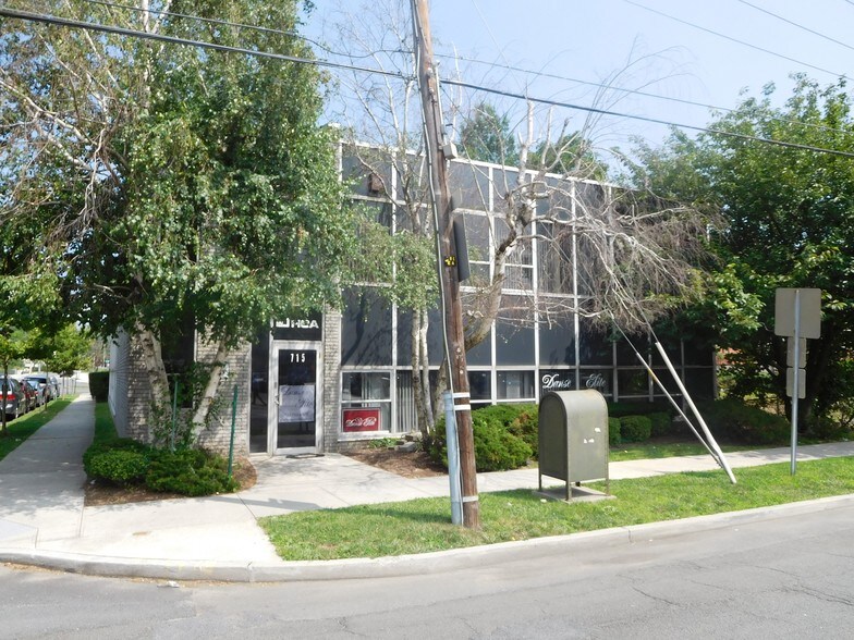 715 Mamaroneck Ave, Mamaroneck, NY for sale - Building Photo - Image 1 of 1