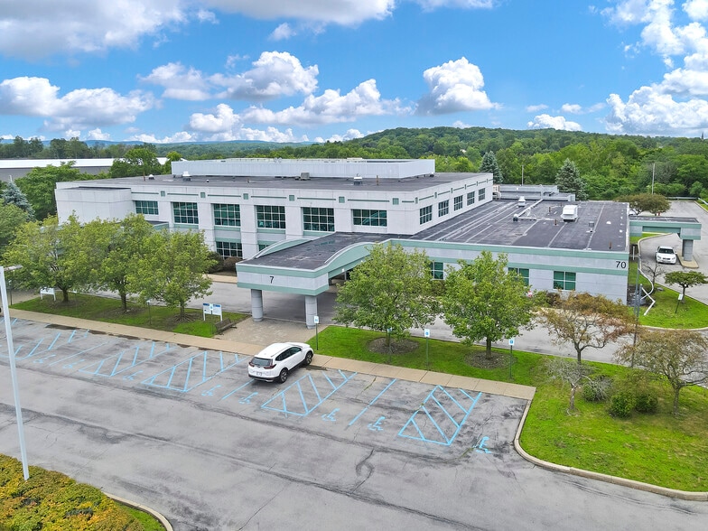 70 Hatfield Ln, Goshen, NY for lease - Building Photo - Image 3 of 17