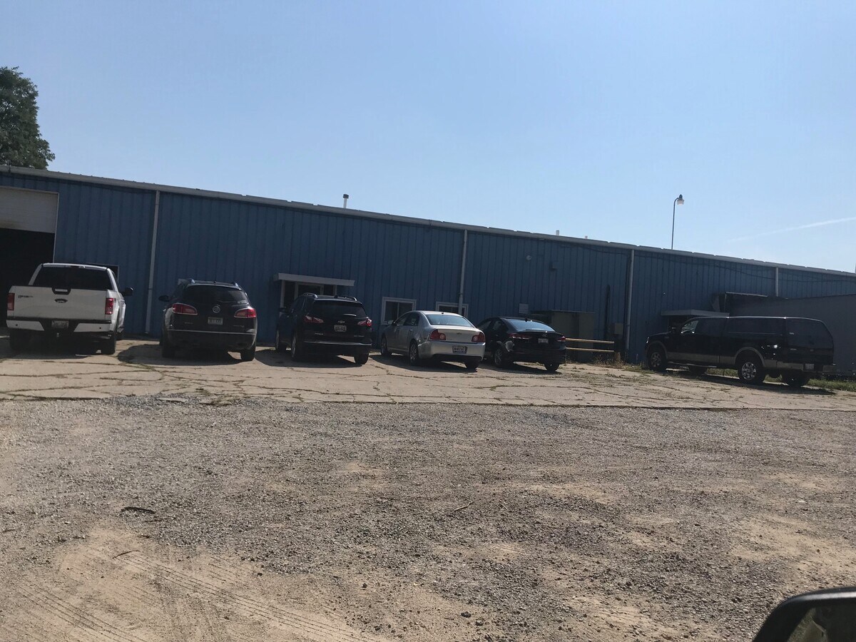 245 W Mechanic St, Hillsdale, MI 49242