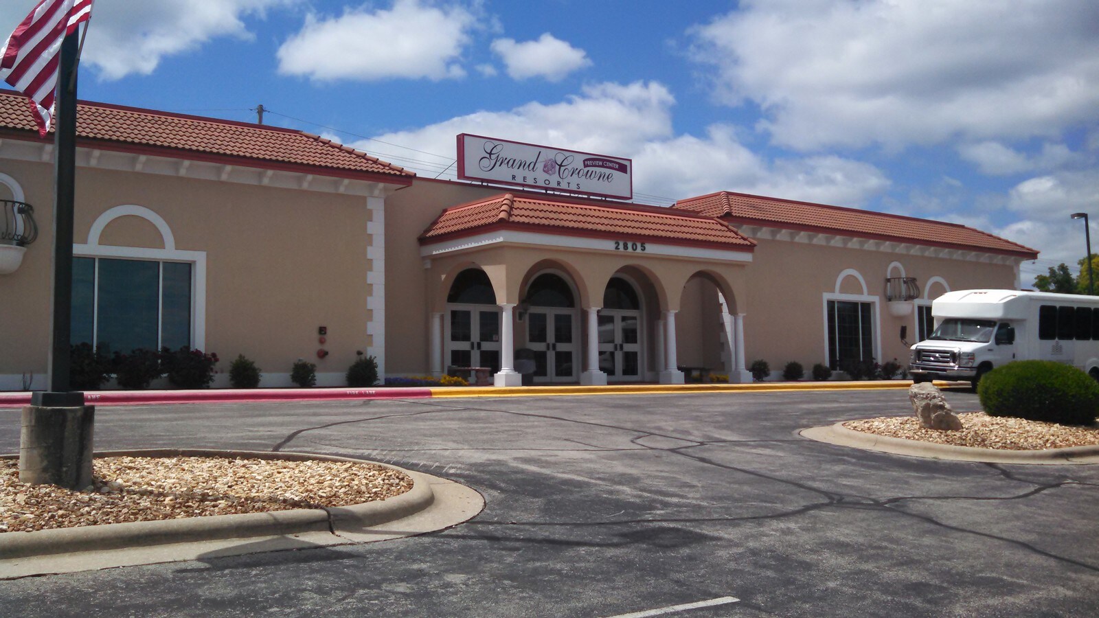 2805 Green Mountain Dr, Branson, MO 65616