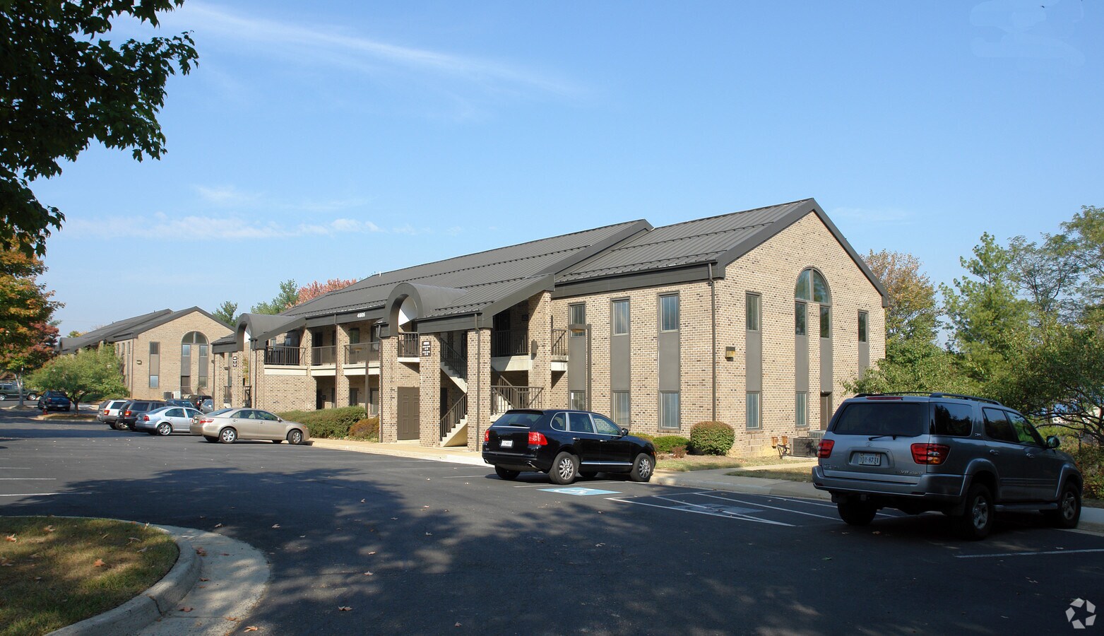 4600 Pinecrest Office Park Dr, Alexandria, VA 22312