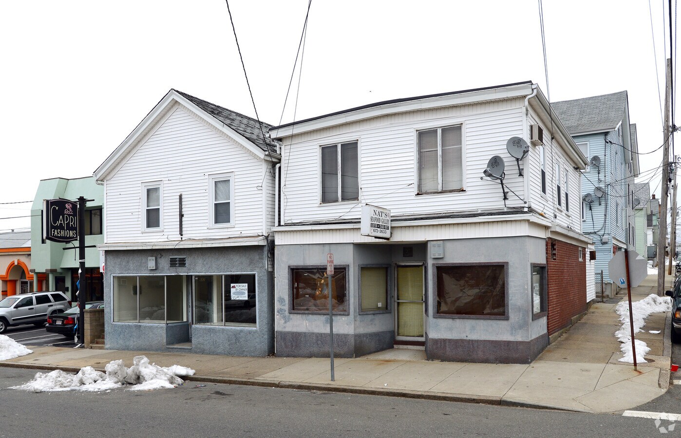 688 Bedford St, Fall River, MA 02720 Property Record