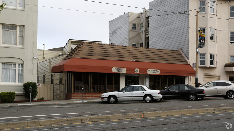 380 W Portal Ave, San Francisco, CA for lease - Primary Photo - Image 1 of 56