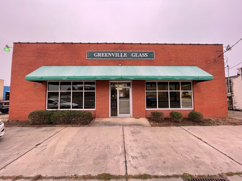 1810 Dickinson Ave, Greenville, NC 27834