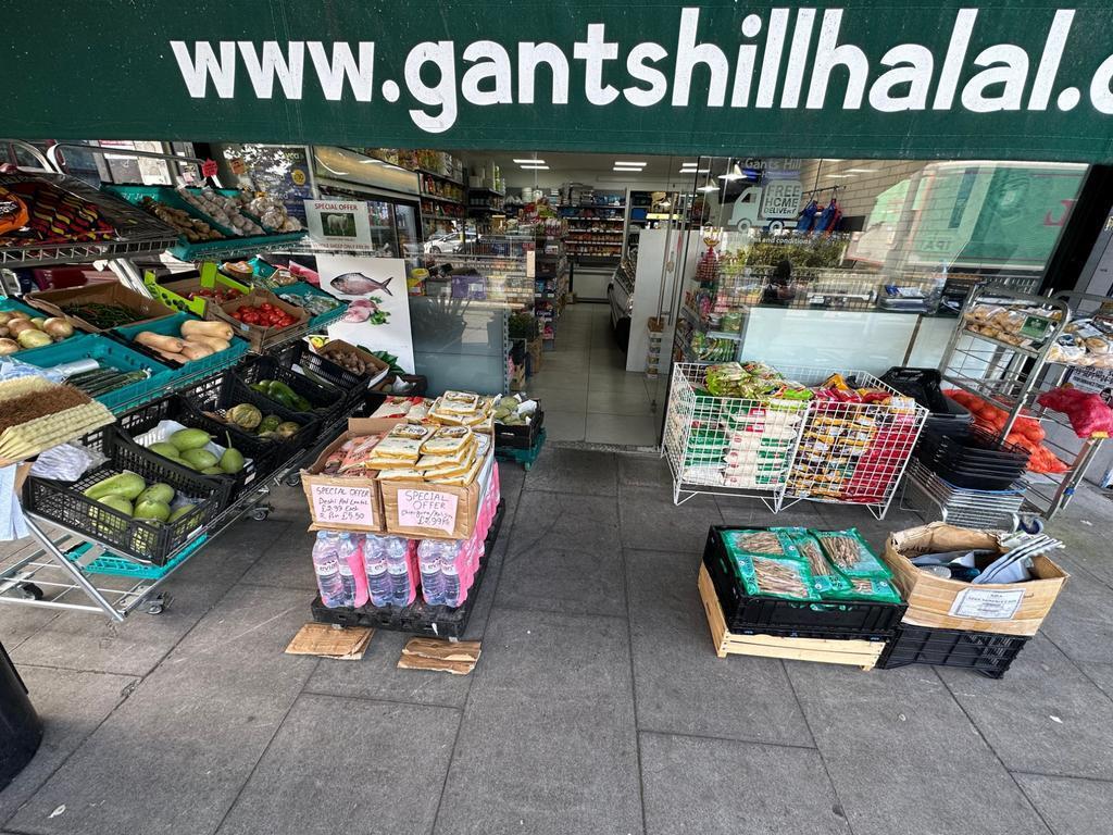 9 Woodford Ave, Ilford for sale Building Photo- Image 1 of 28