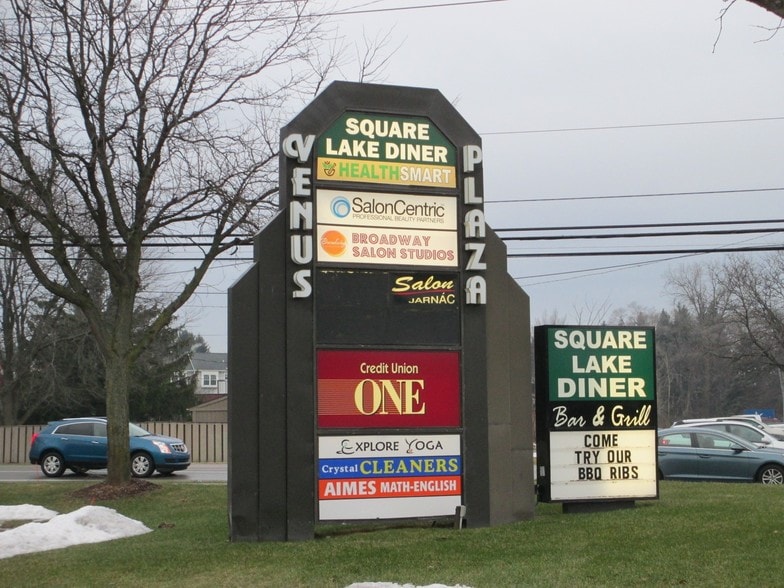 6012-6054 Rochester Rd, Troy, MI for lease - Building Photo - Image 1 of 10