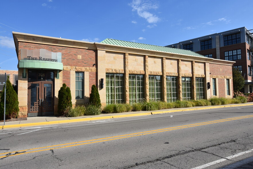 325 S Eton St, Birmingham, MI for lease - Building Photo - Image 1 of 5