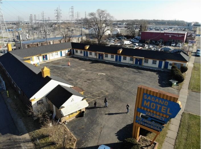 44784 Woodward Ave, Pontiac, MI, 48341 Motel Property For Sale