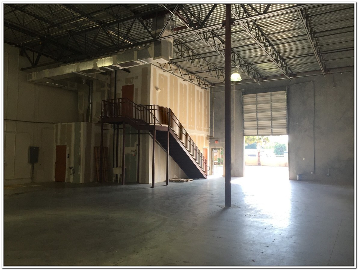 1265 Upsala Rd, Sanford, FL 32771