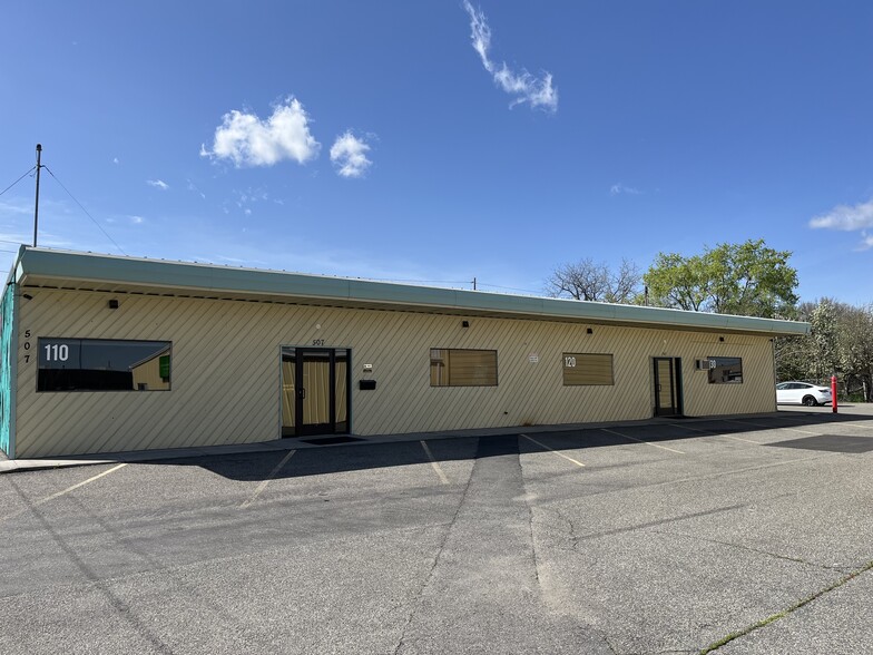 507 N Everett St, Kennewick, WA for lease - Building Photo - Image 1 of 6