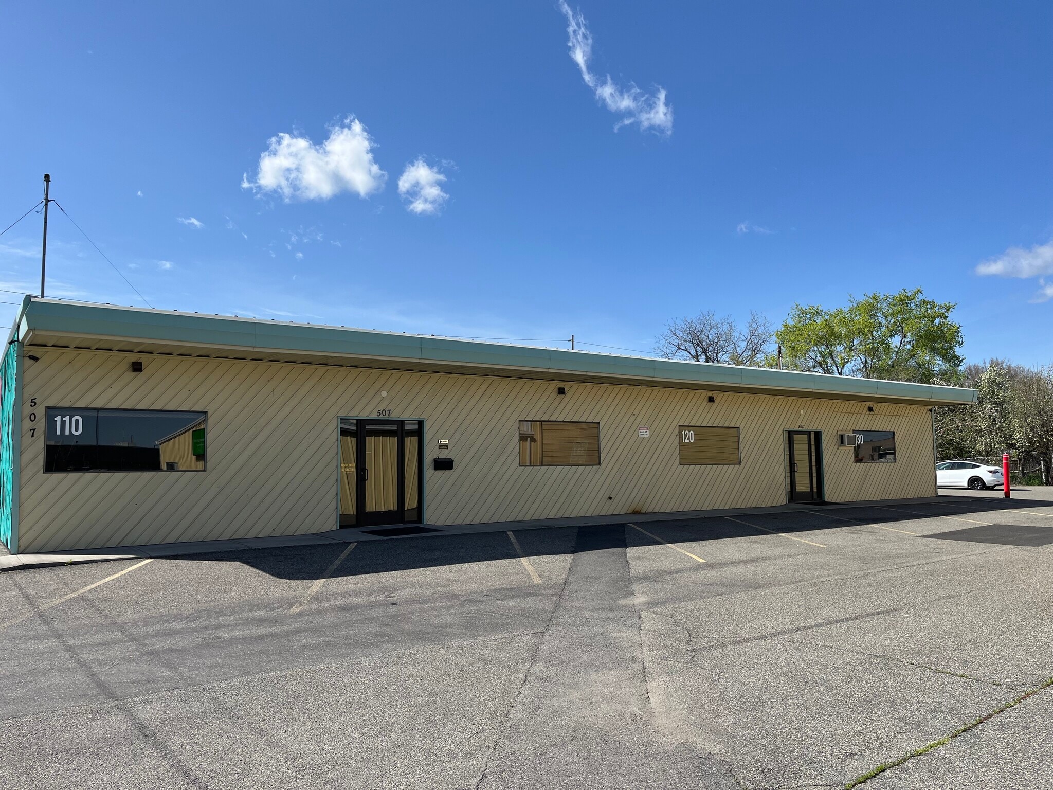 507 N Everett St, Kennewick, WA for lease Building Photo- Image 1 of 7