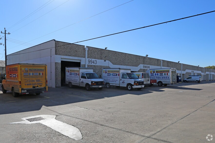 9941-9949 Harwin Dr, Houston, TX for lease - Building Photo - Image 2 of 7