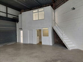 Maltravers Rd, Sheffield for lease Interior Photo- Image 2 of 5