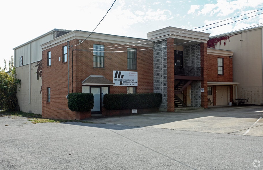 711A-711B Hill Ave, Nashville, TN for lease - Primary Photo - Image 2 of 9