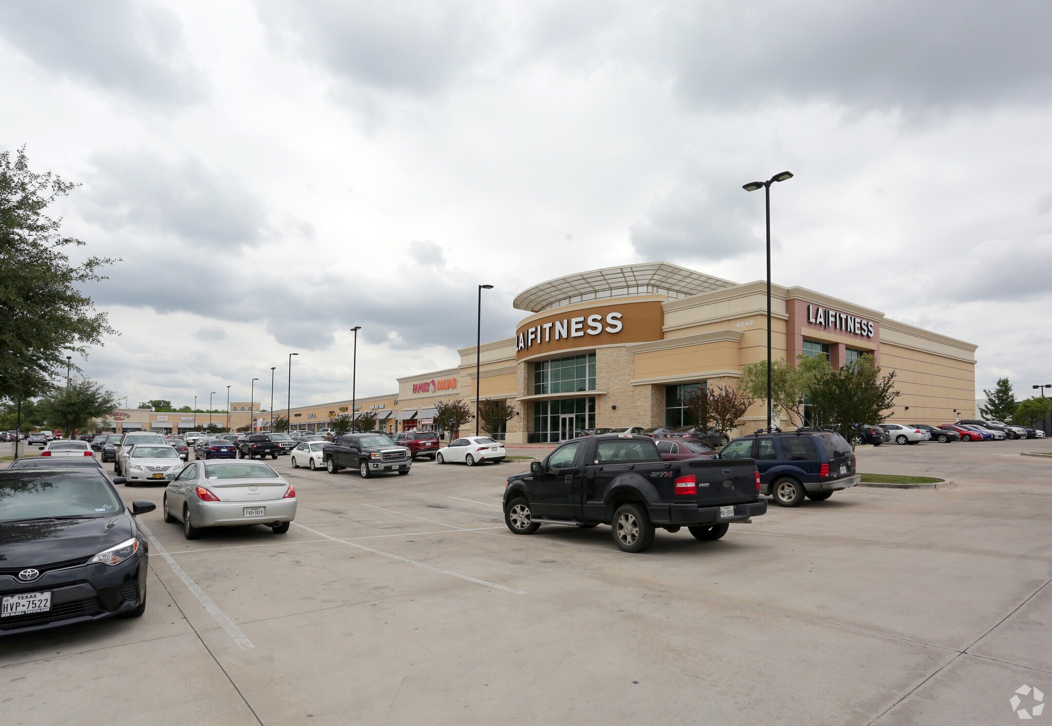 4500-4560 W Mockingbird Ln, Dallas, TX for sale Primary Photo- Image 1 of 1