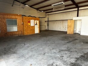 1908 Farm to Market Rd, Crowley, TX for lease Interior Photo- Image 2 of 14