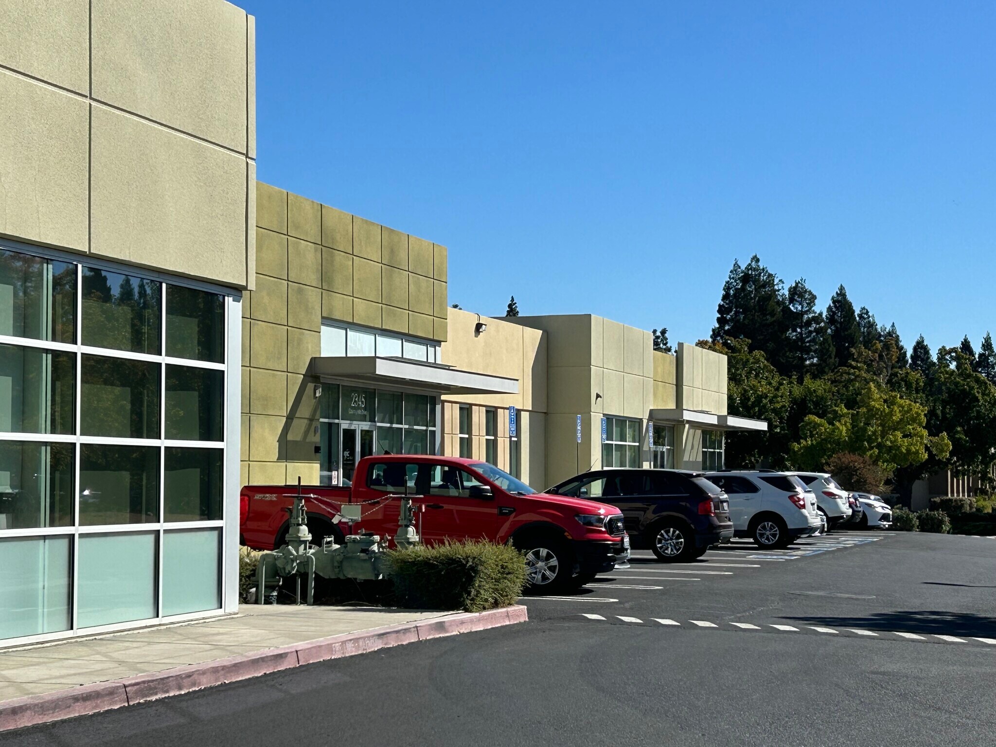 2345 Country Hills Dr, Antioch, CA for lease Building Photo- Image 1 of 6