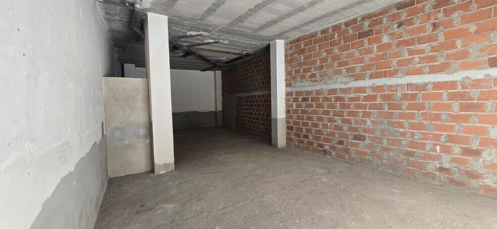 Retail in Llíria, Valencia for sale - Building Photo - Image 3 of 6