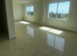 Office in Elche, Alicante for lease Interior Photo- Image 2 of 5