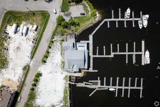 28 Water St, East Providence, RI - aerial  map view