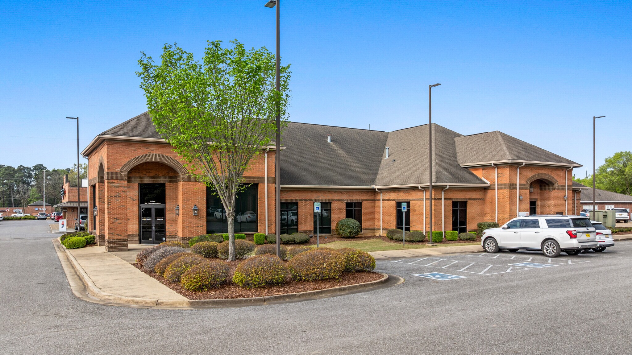500 Towncenter Blvd, Tuscaloosa, AL for lease Building Photo- Image 1 of 4